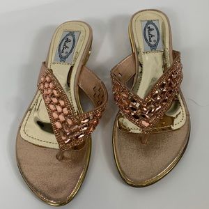 NWOT Italina rose gold colored open toed sandals size 7